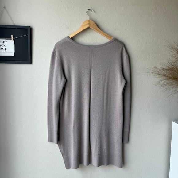 The Row Sweater Cashmere Gray V-Neck Long Sleeve Pullover Sweater Size M - Picture 9 of 10